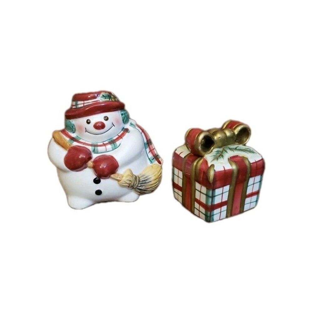 Fitz and Floyd Plaid Christmas Snowman & Present Gift Salt & Pepper Shaker Set